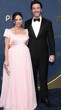 EMMYS TEARJERKER: TOM PELPHREY DEDICATES HISTORIC WIN TO PREGNANT KALEY CUOCO! 🏆😭❤️