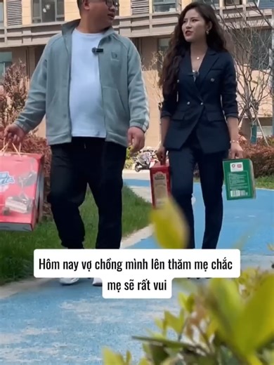 Con trai út lên thăm mẹ và phát hiện điều không tưởng #shorts