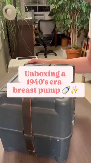 Susan Howard, IBCLC on Instagram: "Breast pumps have changed A LOT throughout the years… 🍼 In this video, I'm unboxing the Egnell pump that changed everything about how we think about expressing milk! What made Egnell's approach different? He collaborated directly with a nurse at a maternity hospital, gathering real feedback from mothers to perfect his design. 🤱 Together, they rediscovered what had been lost with earlier pumps: Intermittent pressure that actually mimicked a baby's natural suck