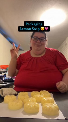 Packaging Lemon Soap!☺️💗 craftyslaughter.com | Crafty Slaughter LLC