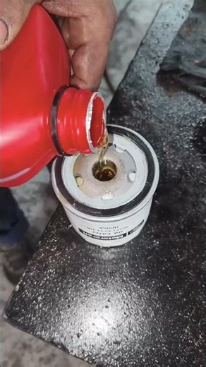 auto mechanic Ford Taurus engine oil filter replacement 🛢️⚒️