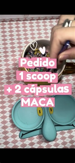 Maca pidió azul y blanco. Maca recibió azul y blanco. 💙 Sin rosado. Sin pompones. Sin drama. ¿Sabías que podés dejarnos notas al hacer tu pedido para que sea lo más personalizado posible? El scoop es al azar, pero los detalles los manejamos nosotros. 🫶🏼 Envíos a todo Uruguay 🇺🇾 #aesthetic #mysterybox #scoop #parati #fyp