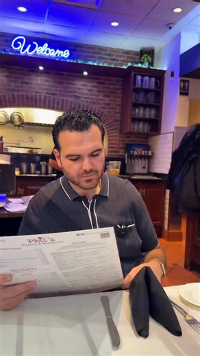 Cmon delivery boy deliver my pizza 🍕 Sing a couple songs on the way & you’ll be fine 🤌🏻🇮🇹 📍 265 Jericho Turnpike, Syosset, NY 11791 📞 (516) 364-6900 🍕 Call us for curbside, takeout, delivery or dine in 🍽️ Reservations are a must Friday, Saturday & Sunday #pizzeria #longisland #delivery #deliveryboy #customerservice | Phil's Pizzeria & Restaurant Syosset