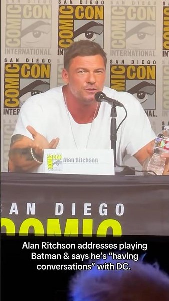 Alan Ritchson addresses playing Batman and says he’s “having conversations” with DC.