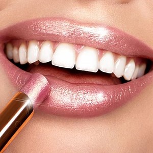 Introducing New! Pillow Talk Diamonds Glittering Lipsticks | Charlotte Tilbury