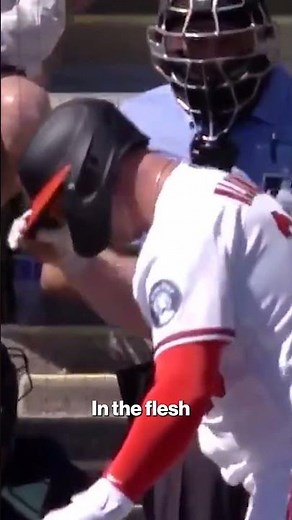 O's fans give love to Polar Bear Pete! 👏 #shorts