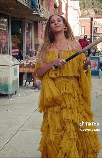 Beyoncé Hold Up: Music Video, Lyrics Meaning & Iconic Dress