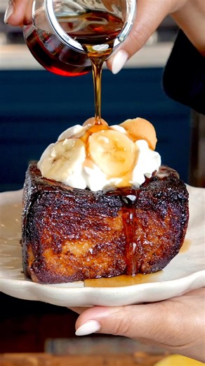 Ronica Rupan on Instagram: "9 on my Top 10 of 2025 SHIBUYA HONEY TOAST This one was pure obsession. I’d been wanting to make this for months after seeing it all over Tokyo café content, and then I actually went to Japan in December. When I got back and finally made it, I understood why Japan has a whole dessert culture built around this. Thick, crispy, buttery toast with a custardy center? Then you hollow it out, fill it with banana pudding, and top it like a sundae? Come on. People lost it over