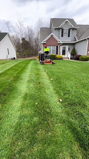 If you need a great stand on Bagger, I highly recommend Scag V-Ride ll bagger, you have to slow down a bit, but it works phenomenal and leaves beautiful stripes! #lawncare #zachslawncarellc #scagvride2