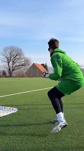 Goalkeeper training with Gino Harremann using our Brain Wall & our Swivel Vision training glasses ⚽️🔥 Shop ➡️ goalkeeping-development.com/en/shop (LINK IN BIO) | Goalkeeping Development