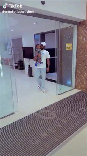 purity Berry ♥️♥️♥️ (@purity.berry)’s videos with Praise (feat. Brandon Lake, Chris Brown & Chandler Moore) - Elevation Worship