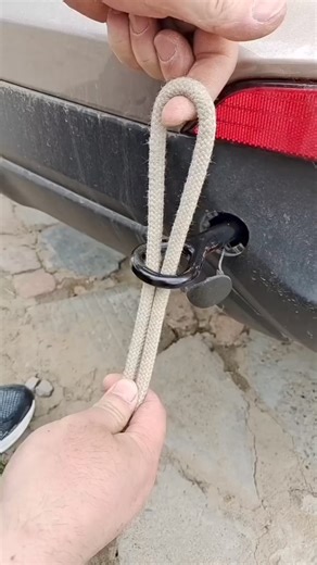 2.4M views · 10K reactions | #knot #truck #rope #foryou | Layla Hale | Facebook