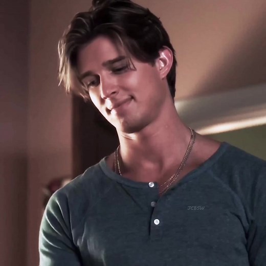 Jason DiLaurentis: Memorable Moments and Pink Hair