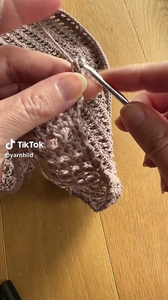 Crocheting a Beach Cover: Tips for Yarn Management