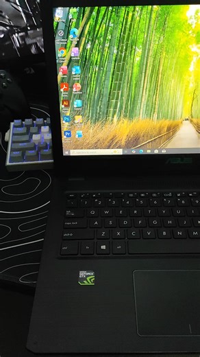 ASUS Vivobook X570ZD - Screen: 15.6 inch, 1920 x 1080 px, IPS - Processor: AMD Ryzen 5 2500U ≈ intel i5 8th - Video: Radeon Vega 8 Nvidia GeForce GTX 1050 2 GB - Memory: 8 GB DDR4 (2x DIMMs, up to 16 GB) - Storage : M.2 256G, HDD 500G - Connectivity: Wireless AC (Realtek RTL8822BE) , Bluetooth 4.2, Gigabit Lan - Ports: 2x USB 2.0, 1x USB-A 3.1, 1x USB-C 3.1 gen 1, HDMI 1.4, LAN, mic/earphone, microSD card reader - Battery: Good, 120 Wh charger - Operating system: Windows 10 Pro - Size: 375 mm(w)