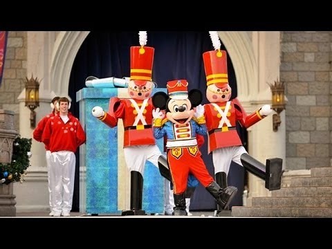♥♥ The Walt Disney World "Celebrate The Season" Christmas Show (in HD)