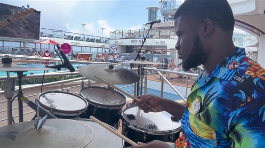 More reggae music🙏🎸🥁#ovationoftheseas #fypシ゚viral #fyppppppppppppppppppppppp #reggaemusic #reggae