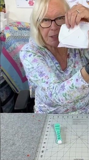 Freezer Paper Quilt Blocks Raw Essentials in 15 seconds!! #quilted #quiltingtips #fpp #quiltblocks