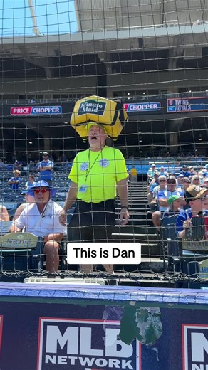 10 bucks he can run the bases and not drop the cooler. 😮‍💨 #royals #funfact #hiddentalent #mlb