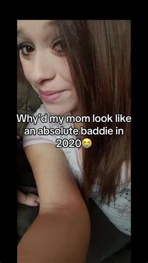 Guys her hair looked scene typa #mom #baddie #wow #2020 #icon