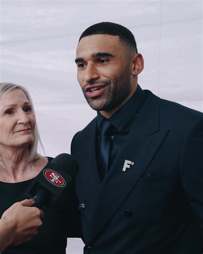 Curtis got to spend this special moment with his mom 🥹 | San Francisco 49ers