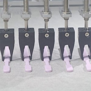 [Hot Item] Pneumatic Gripper Robot Gripper Bicuspid Soft Beak Combination Clamping Fixture Suction Cup