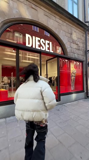 i got the @Diesel epic 1dr-Pod sling bag. Are you really an influencer if you didnt shop at diesel this year #diesel #fashion #dieseltok #haul #stockholm