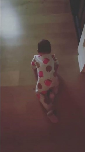 Night time routine with Kodi 😂❤️ we did this last night she slept from 7 to 9 haha