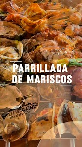 🔥🐟 𝗣𝗔𝗥𝗥𝗜𝗟𝗟𝗔𝗗𝗔 𝗗𝗘 𝗠𝗔𝗥𝗜𝗦𝗖𝗢𝗦 🦐🌊 Una combinación que lo tiene todo: camarones imperiales y a las brasas, pulpo Julión, filete de pescado, tacos gobernador, almejas y ostiones. Acompañada de puré, ensaladas, arroz y tortillas para que no falte nada. ¡Sabor del mar al carbón! 🔥 👉 Ven a disfrutarlo frente al mar, con cerveza fría y música en vivo. ✅𝗦𝗨𝗖𝗨𝗥𝗦𝗔𝗟 𝗣𝗟𝗔𝗬𝗔 𝗡𝗢𝗥𝗧𝗘 ☎ 6693325504 📲 https://bit.ly/EmaPlayaReserva 📍Paseo Claussen #46B centro, Mazatlán, Sina