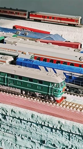 Real Train? NO! It’s a Toy 😱 | Perfect Railway Motion #shorts #shortsfeed #trainvideo #toytrain