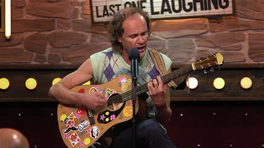 Kultkomiker Olaf Schubert spricht über seinen Einsatz für den Umweltschutz. Anschließend verwöhnt er die anderen Kandidat:innen noch mit einem Lied über Fridays for Future. 📺 Alle Folgen #LastOneLaughing seht ihr nur bei #PrimeVideo #LOLDE | Amazon Prime Video