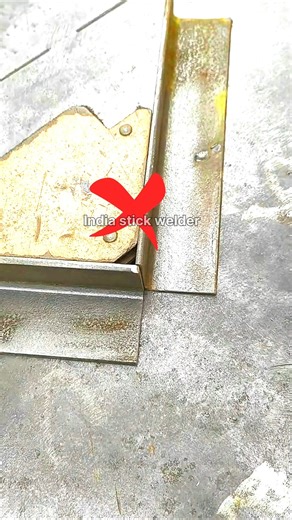 beginners must know easy tips for connecting angle iron at 90° position without a ruler #welding #