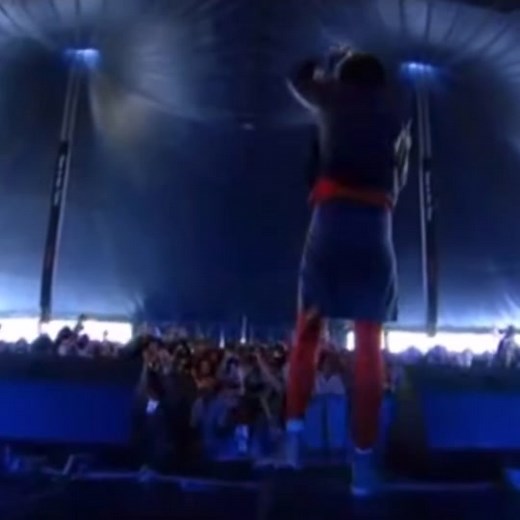 Alice Glass Performances at Glastonbury 2008: A Visual Tribute