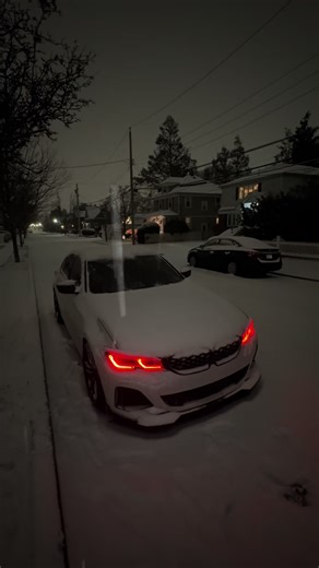 WhosThat.M (@whosthat.m)’s videos with orijinal ses - 𝓡🕷️