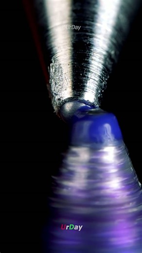 Erasable pen's ink turn white with heat from friction