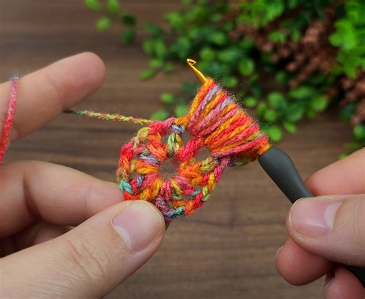 512K views · 8.3K reactions | woww!!.. puff flower has never been made this easily!!.. how to make a very easy flower to crochet #crochet #knitting | Aslı ile sanatsal tasarımlar | Facebook