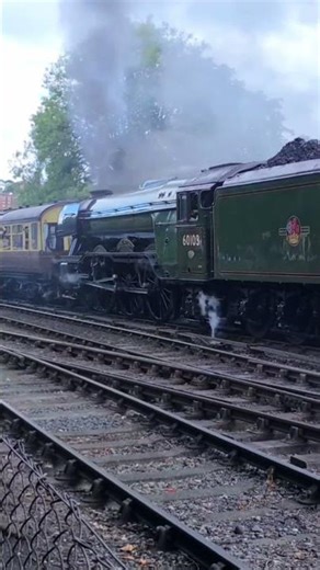 Steam Train LNER Class A3 Flying Scotsman Major Wheel Slip!