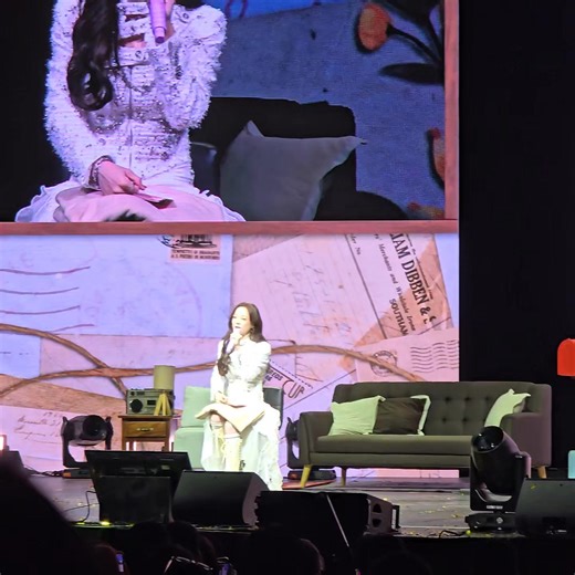 Sejeong serving vocals with Business Proposal's OST, 'Love, Maybe.' | Philippine Concerts