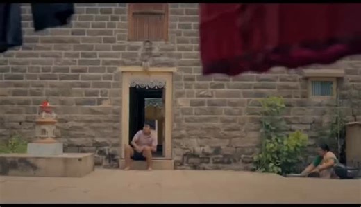 Indian trends hub on Instagram: "17 Ve Varsh (8à a) - meaning "17th Year" in Marathi. Genre: Poetic, Emotional Short Film, Coming-of-Age. Theme: Explores the awakening of first feelings, innocence, and the beauty of budding love during teenage years, based on a story by Pu. Bha. Bhave. Cast: Mukta Barve, Shreyas Thorat. Director: Nilesh Kunjir. Producer: Oneness Films. Where to Watch: Full film is available on the Oneness Films You Tube channel. 17 Ve Varsh" (%à a) is a popular Marathi short fil