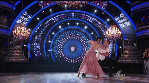 Rumer Willis & Valentin Chmerkovskiy - Foxtrot