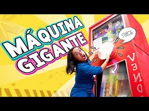 I Made a GIANT VENDING MACHINE! ✄ Craftingeek