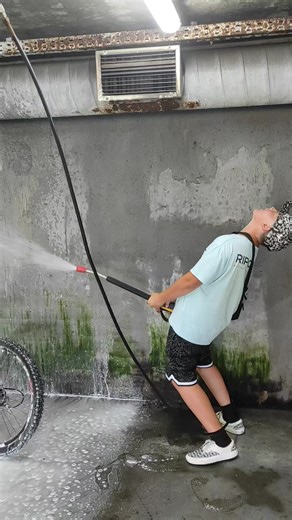 Specialized Status 2 Downhill Bike Review