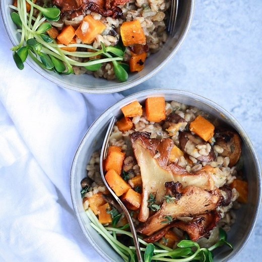 8.9K views · 36 reactions | Hearty farro risotto with wild mushrooms + butternut squash for a beautiful meatless holiday meal! (Dairy-free butter and Parm used here) RECIPE: https://www.yummymummykitchen.com/2019/10/mushroom-farro-risotto-farrotto.html | Yummy Mummy Kitchen by Marina Delio | Facebook
