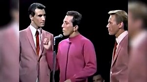 The Righteous Brothers – Unchained Melody....🎧 Dive into the video here: https://top-oldies-songs.timelesstracks.org/the-righteous-brothers-unchained-melody/?utm_source=facebook&utm_medium=trreel&utm_campaign=topoldiessongs | Top Oldies Songs