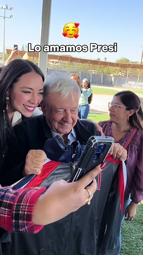 Amor con amor se paga 🥰 #AMLO #4T #Mexicali #BajaCalifornia #México