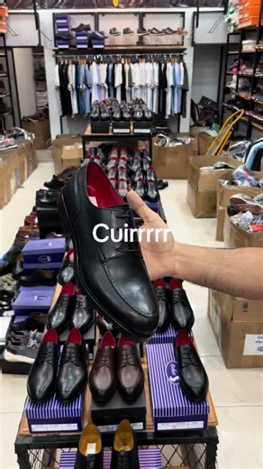 #0769981043 #goldenivory #Shoes #sneakers #FashionShoes #ShoeStyle #ShoeLovers #ShoeCollection #SneakerHeads #Footwear #Fashion #Style #OOTD #FashionTrends #StreetStyle #LookBook #Sale #Discount #Promo #SpecialOffer #chaussures #vêtements #engros #viral #fy #fyp #abidjan225 #cotedivoire #adjame #africantiktok #225 #promotion #hotel #libanise a #model #orange #france🇫🇷