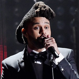 The Weeknd Goes Acoustic for His First-Ever Grammys Performance—& Gets a Standing Ovation!