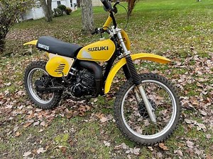 1977 Suzuki RM125 Dirt Bike