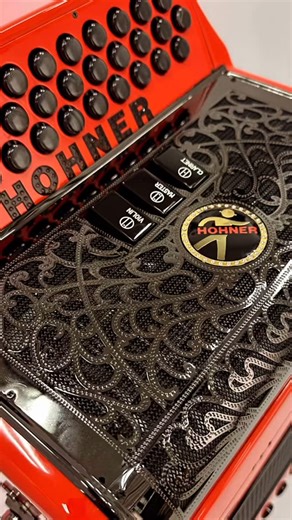 Hohner Anacleto Rey Especial II . . #HohnerAnacleto #HohnerReyEspecialii #NuestraFabrica #Castelfidardo #Italy 🇮🇹 | Hohner Accordions