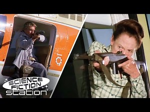 The Prime Minister Lends The Bionic Man a Hand! | Six Million Dollar Man | Science Fiction Station